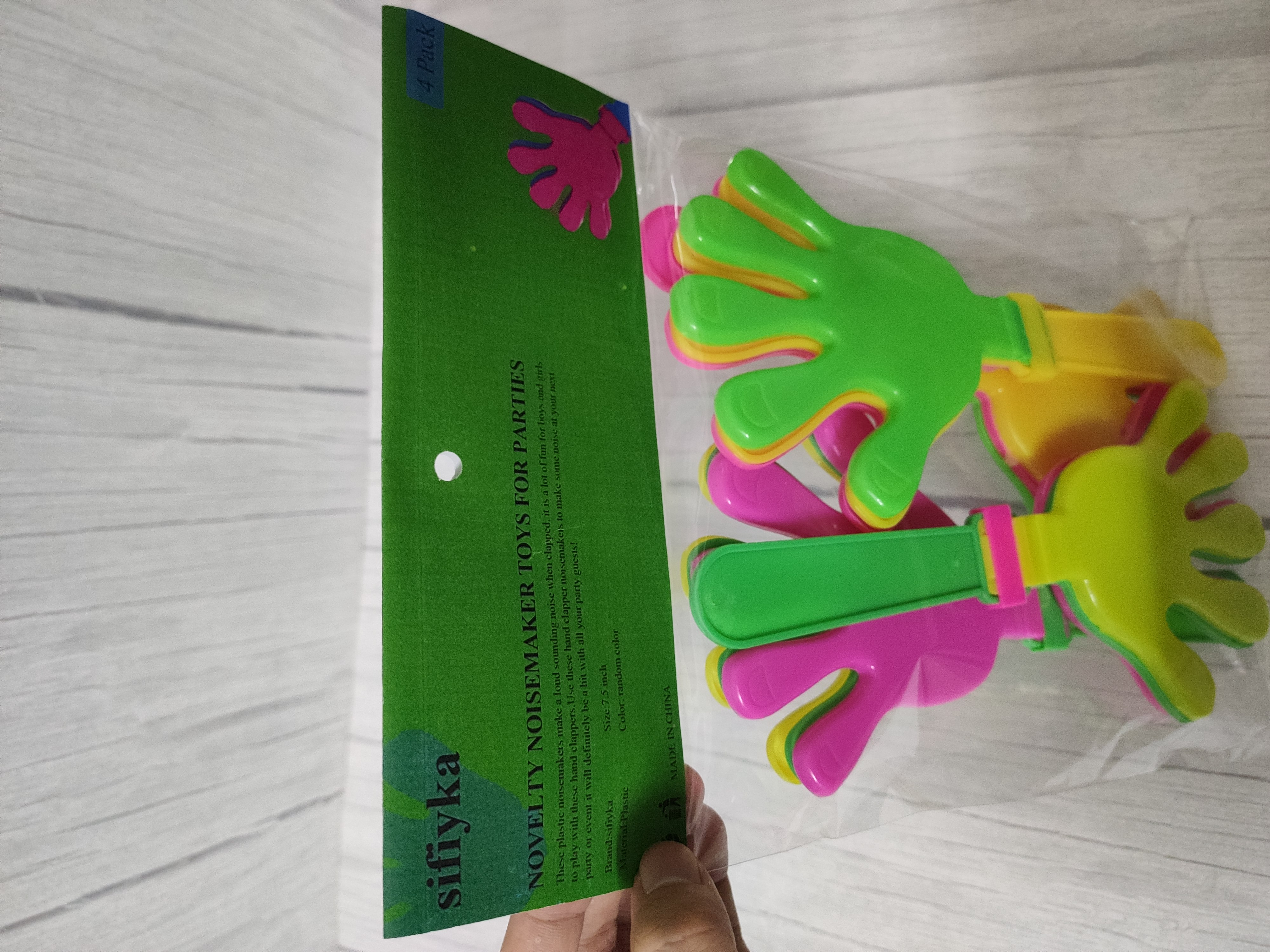 sifiyka Novelty noisemaker toys for parties , 7.5 Inch In Assorted