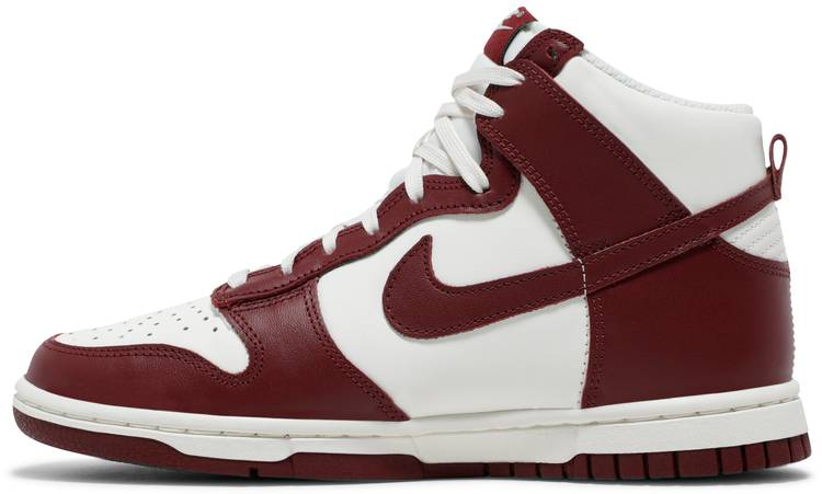 Wmns Dunk High ‘Team Red’ DD1869-101
