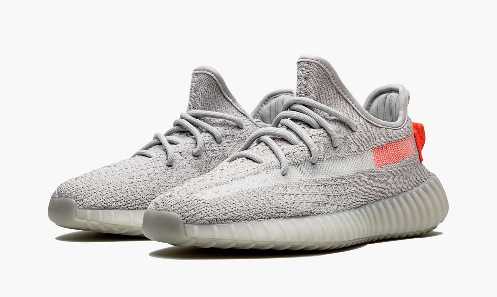 Yeezy Boost 350 V2 Sports Shoes Tail Light – FX9017