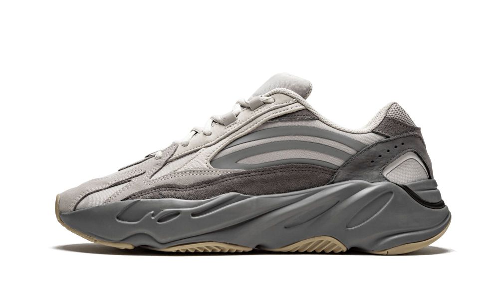 Yeezy Boost 700 V2 Sports Shoes Tephra – FU7914