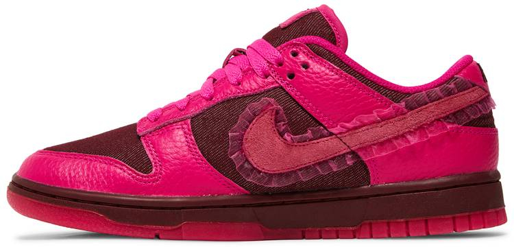 Wmns Dunk Low ‘Valentine’s Day’ DQ9324-600