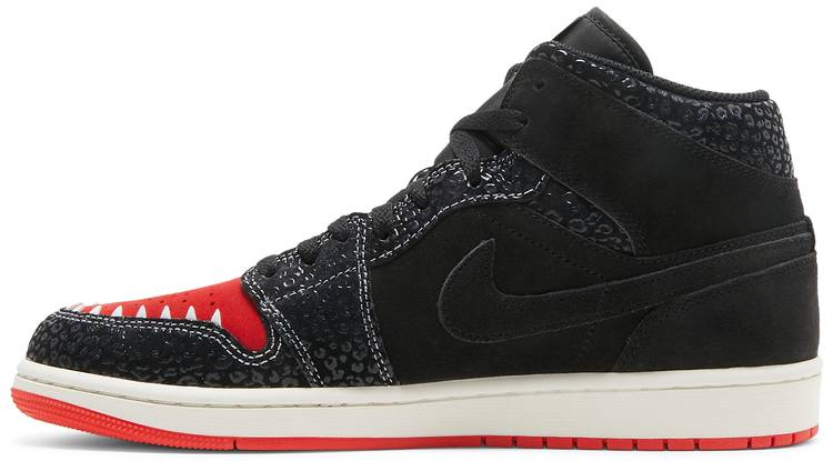 Air Jordan 1 Mid SiEMPRE Familia DN4904-001