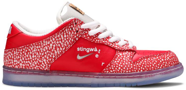 Stingwater x Dunk Low SB ‘Magic Mushroom’ DH7650-600