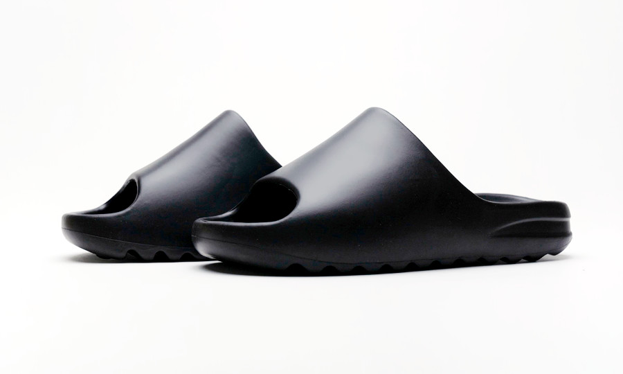 Yeezy Slide Black – FX0495