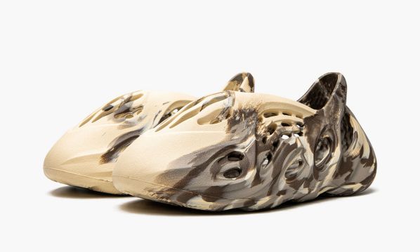Yeezy Foam RNNR Shoes MX Cream Clay – GX8774