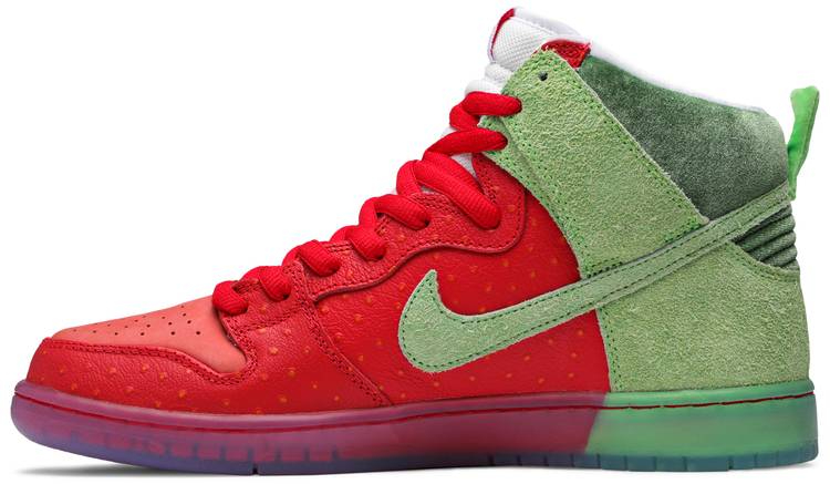 Dunk High SB ‘Strawberry Cough’ CW7093-600
