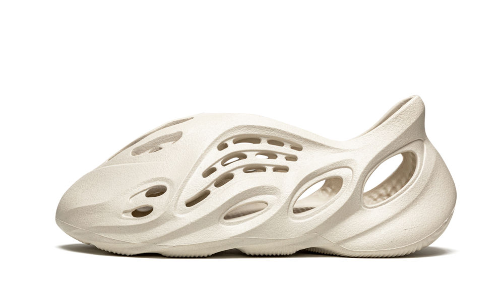 Yeezy Foam RNNR Shoes Ararat – G55486
