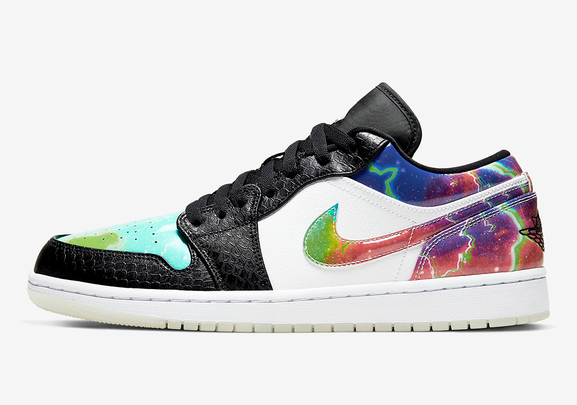 Air Jordan 1 Low ‘Galaxy’ CW7309-090