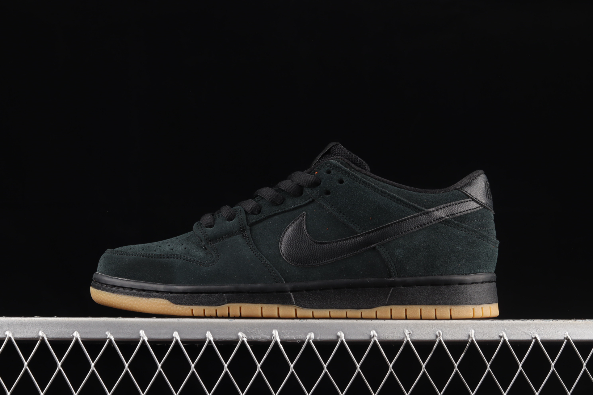 Dunk Low Pro SB ‘Ishod Wair’ 819674-002