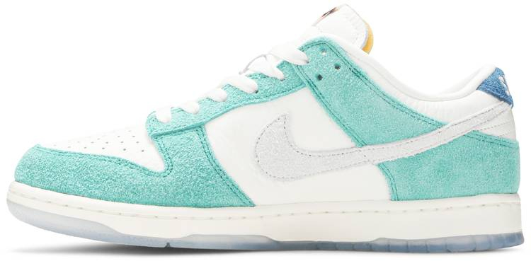 Kasina x Dunk Low ‘Road Sign’ CZ6501-101