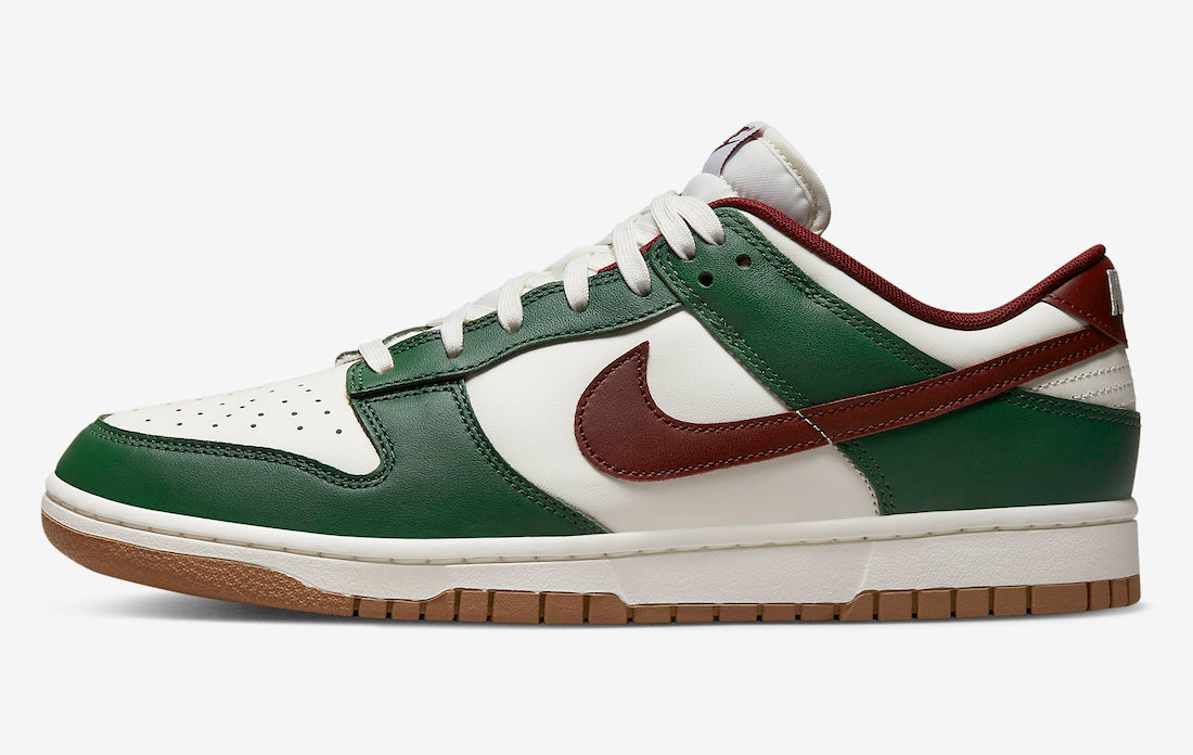 Dunk Low ‘Gorge Green Team Red’ FB7160-161