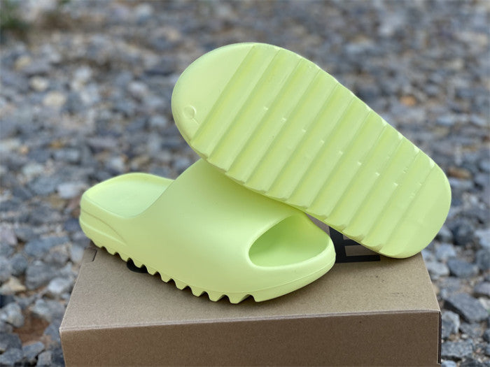 Yeezy Slide 'Glow Green'
