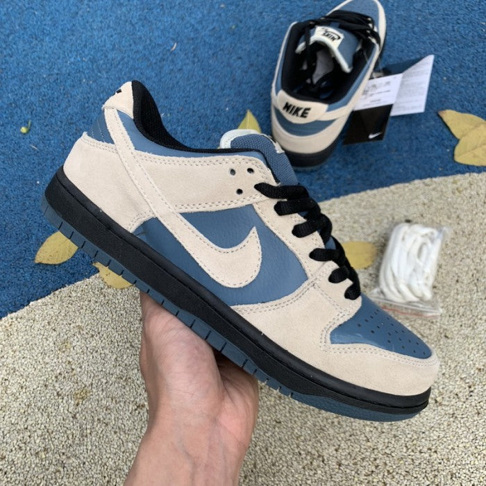 nike sb dunk low thunderstorm