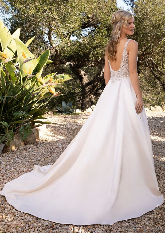 Casablanca Lizzie Wedding Dress