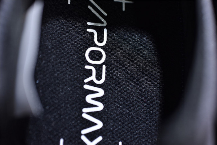 Air VaporMax 2019 Throwback Future AR6631-001