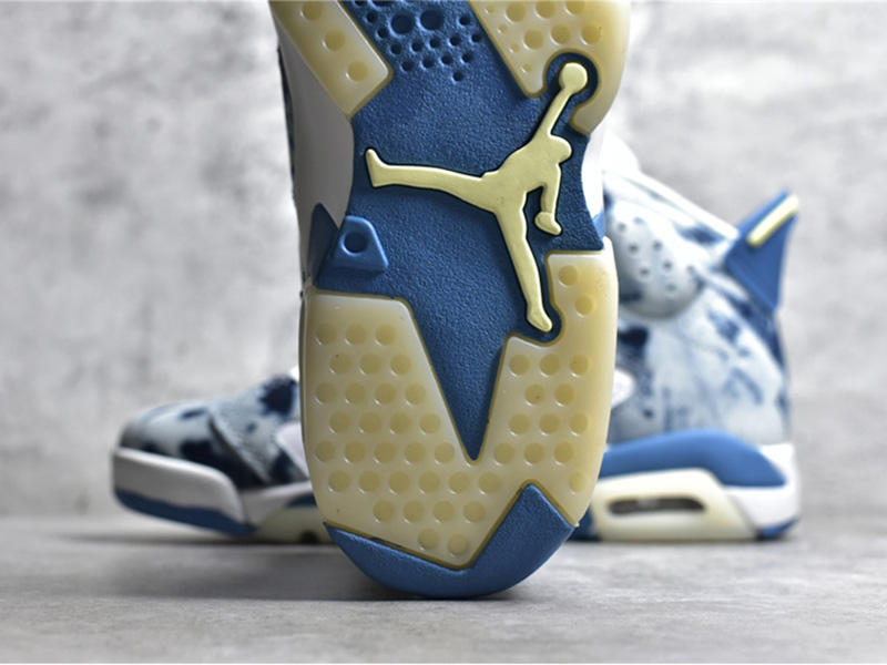 Air Jordan AJ 6 Retro DX2836-102