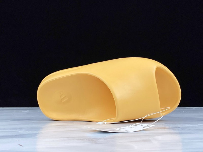 ADIDAS Yeezy Slide Desert Sand FW6344