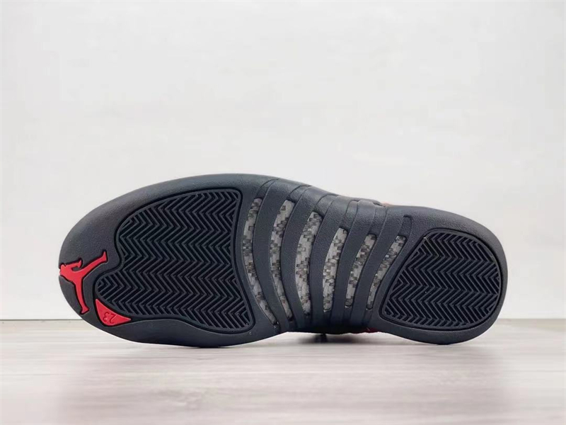 Jordan 12 Retro Reverse Flu Game CT8013-602
