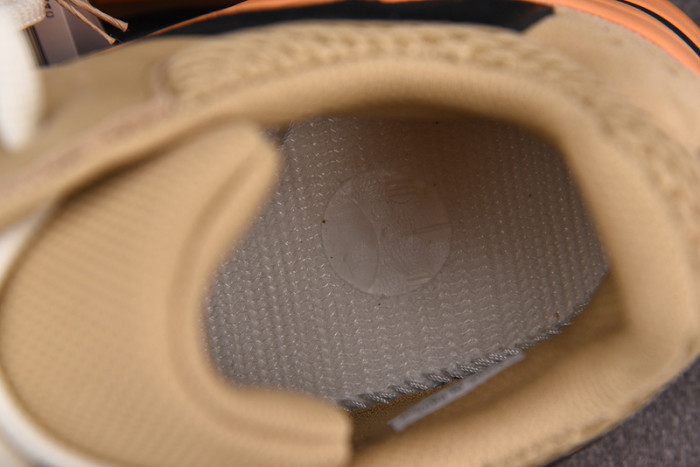 ADIDAS YEEZY BOOST 700 ENFLAME AMBER GW0297