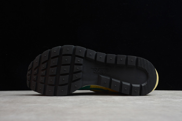 Sacai x Nike Pegasus VaporFly SP BV0073-103