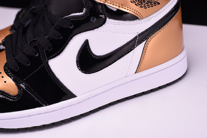 Air Jordan 1 Retro High Glod Toe Equality MENS 861428-007
