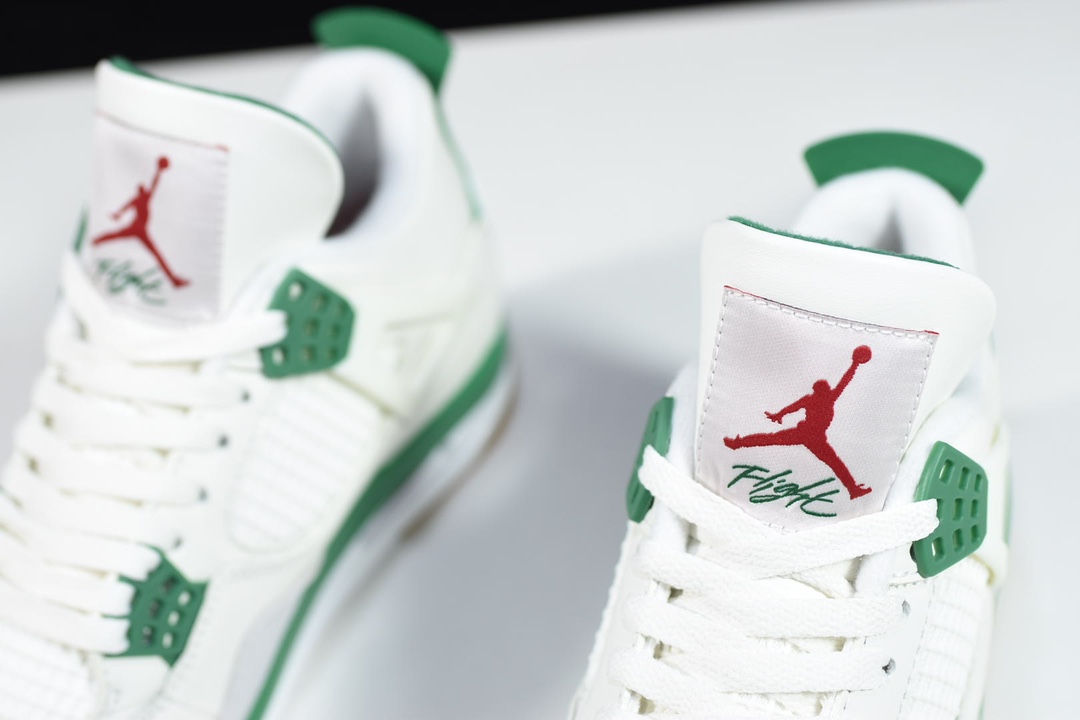 Jordan 4 Retro SB Pine Green DR5415-103