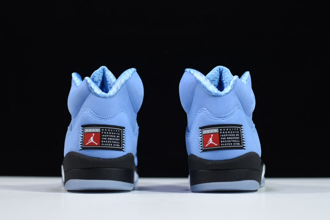 Jordan 5 Retro UNC University Blue DV1310-401