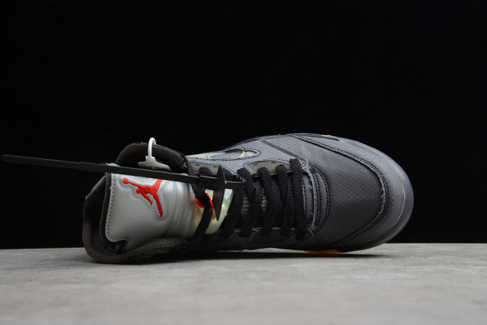 Off-White Air Jordan 5 CT8480-001