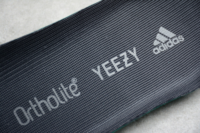 adidas Yeezy 700 V3 Azael FW4980