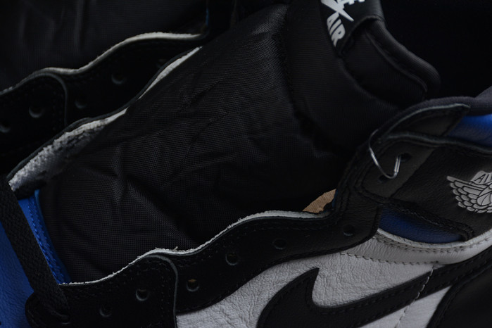 Air Jordan 1 Retro High OG Royal Toe 555088- 041