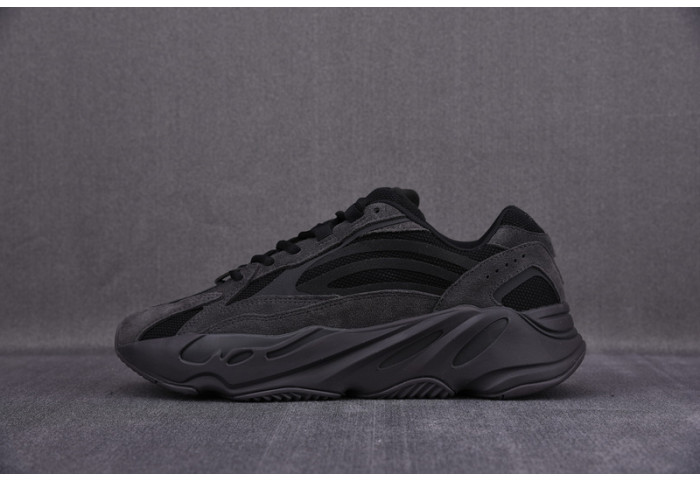 adidas Yeezy Boost 700 V2 Vanta FU6684