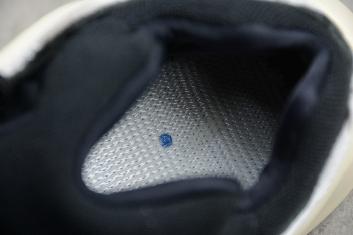 adidas Yeezy 700 V3 Azael FW4980