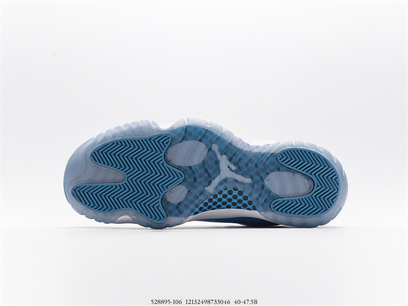 Jordan 11 Retro Low University Blue (2017) 528895-106