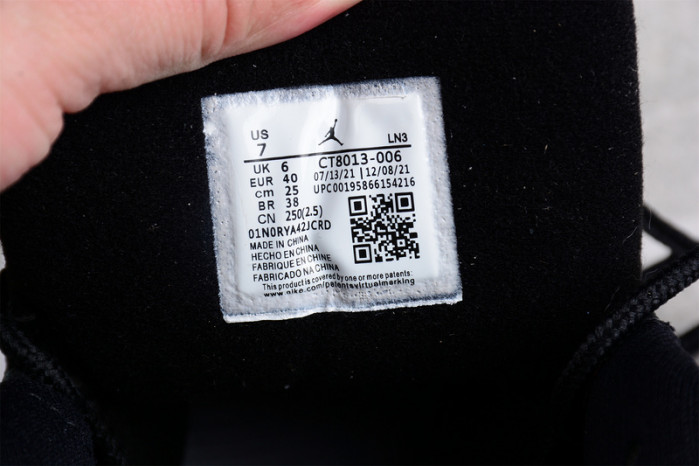 AIR JORDAN 12 RETRO PLAYOFFS 2022 CT8013-006