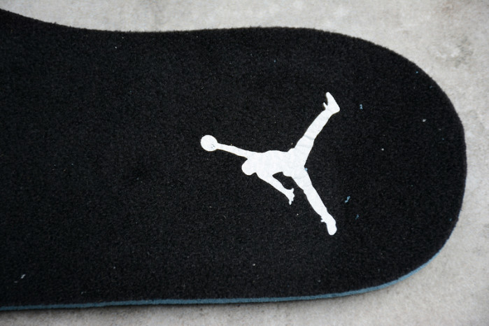 AIR JORDAN 11 RETRO LOW BG "BARON" 528895-010