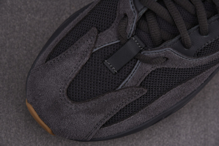 ADIDAS Yeezy Boost 700 Utility Black FV5304