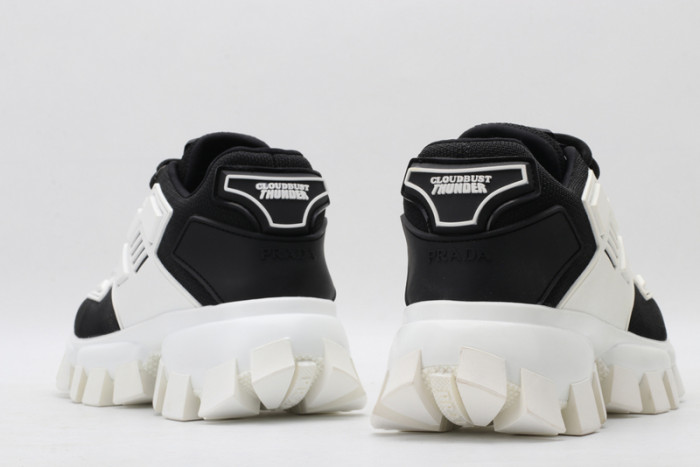 Prada snekaers P000008