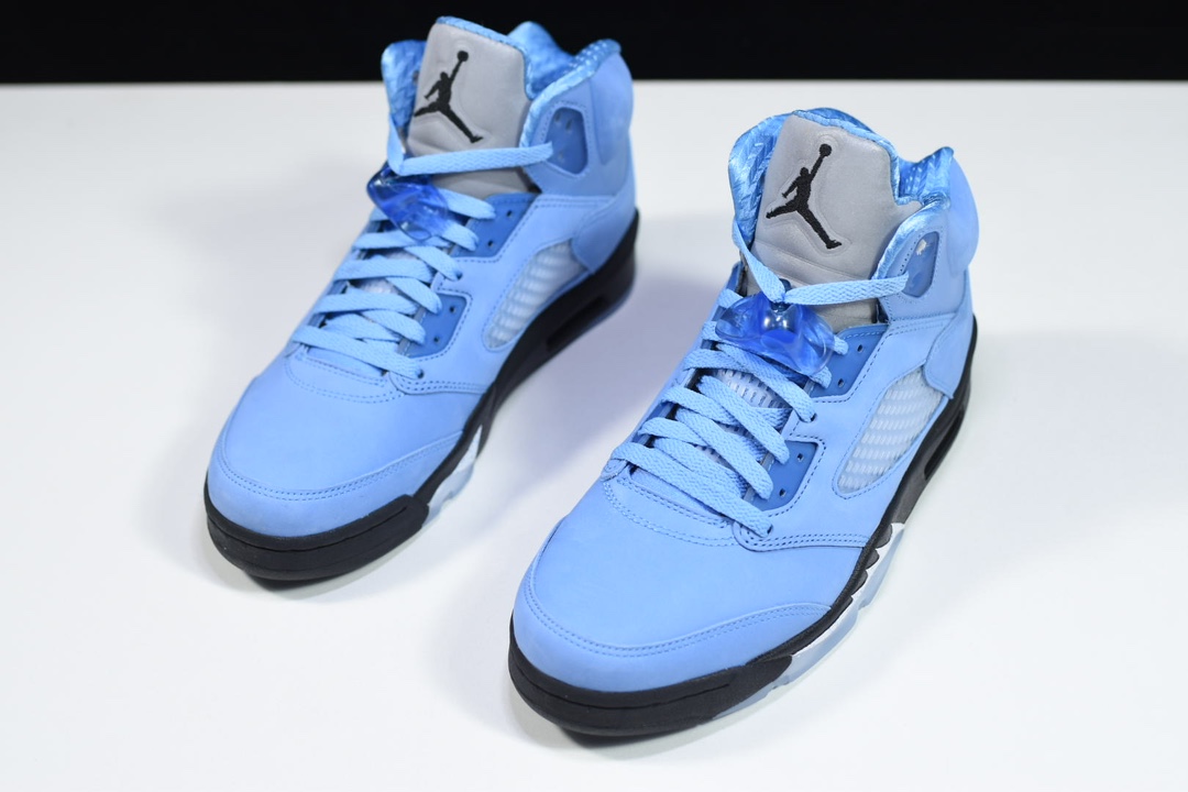 Jordan 5 Retro UNC University Blue DV1310-401