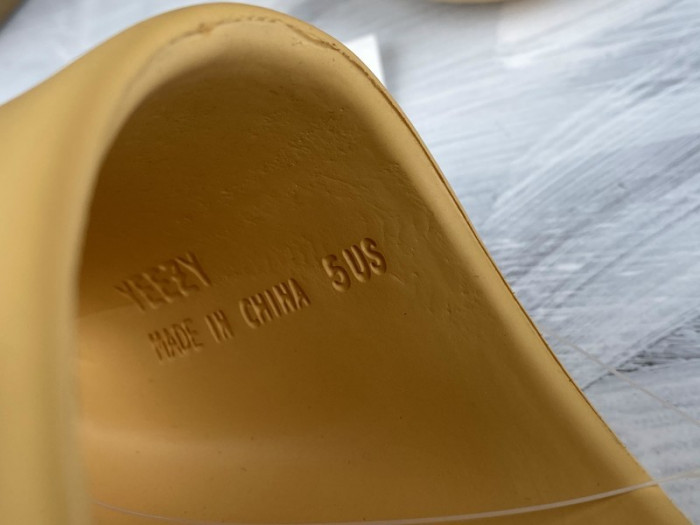 ADIDAS Yeezy Slide Desert Sand FW6344