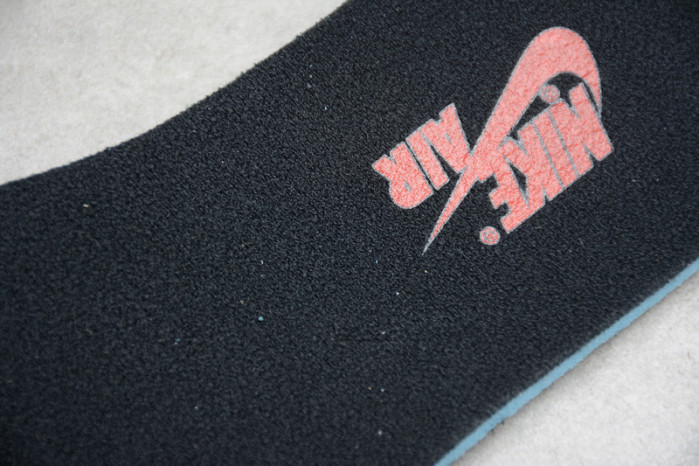 Air Jordan 1 High Black Satin 555088-060