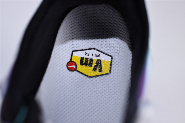 Nike Air VaporMax Plus Grape 924453-101