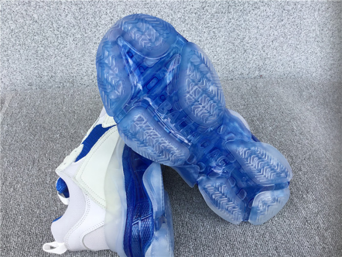 Balenciaga TRIPLES TRAINER CLEAR SOLE SNEAKERS 3000004