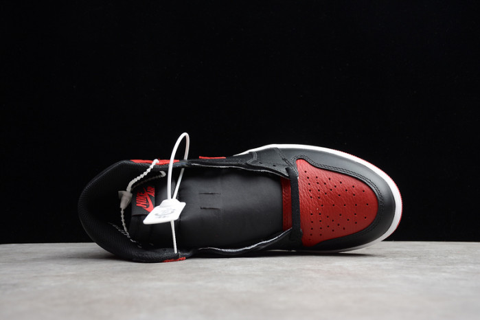 Air Jordan 1 Retro High OG Banned 2016 555088-001