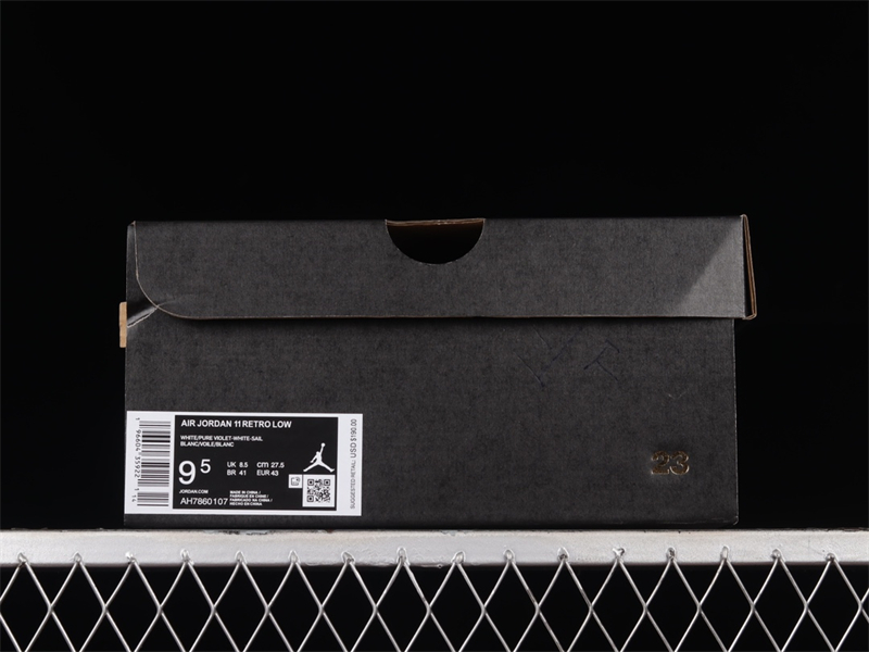 Air Jordan AJ11 Low SE 