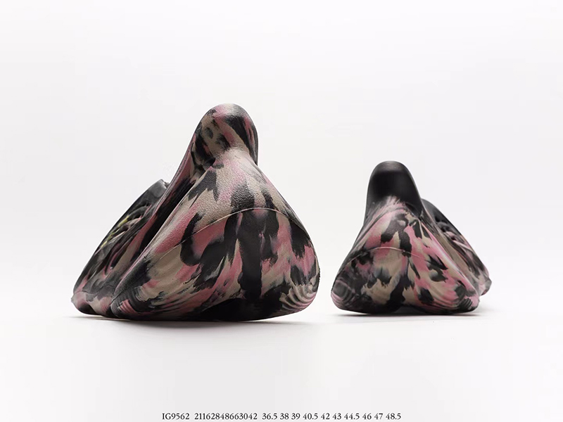 Adidas Yeezy Foam RNR MX Carbon IG9562