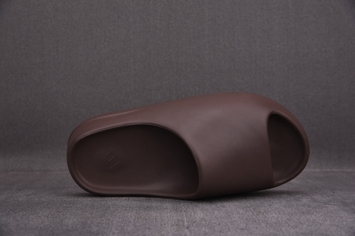 Adidas adidas Yeezy Slide Soot G55495