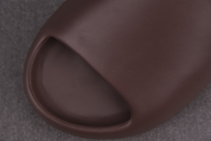 Adidas adidas Yeezy Slide Soot G55495