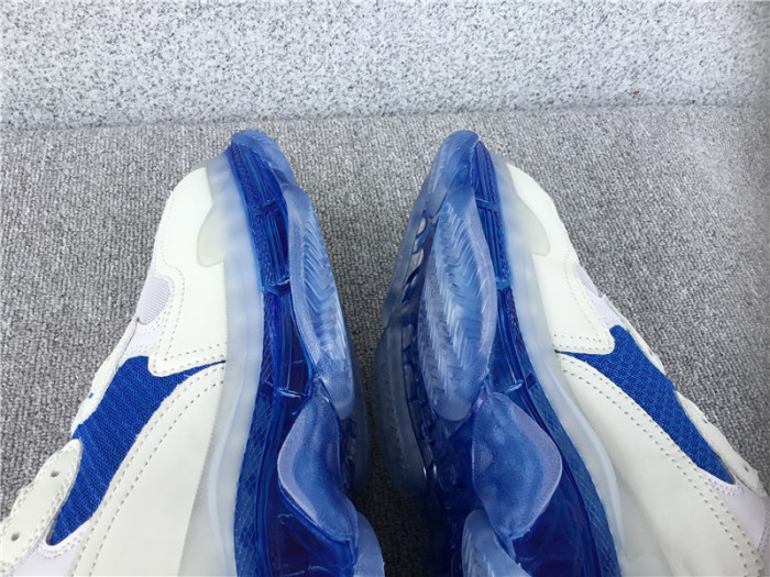 Balenciaga TRIPLES TRAINER CLEAR SOLE SNEAKERS 3000004