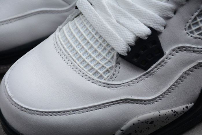 Air Jordan 4 OG White Cement  840606-192