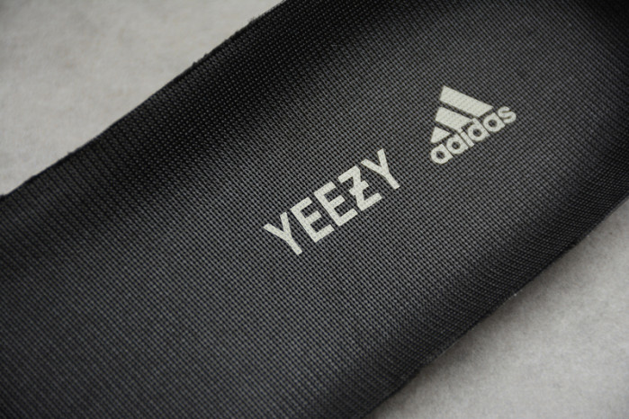 adidas Yeezy Boost 700 MNVN Triple Black FV4440